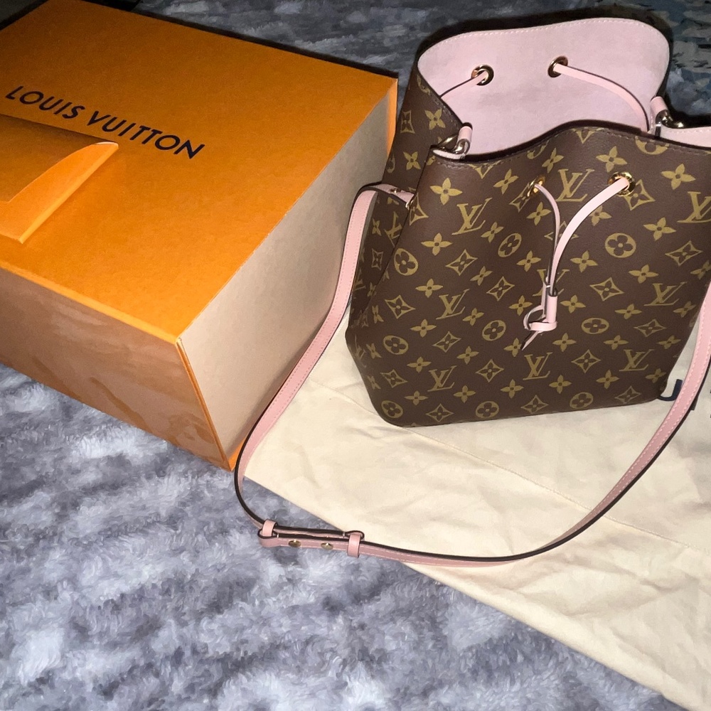 Louis Vuitton Neonoe Rose Poudre Monogram